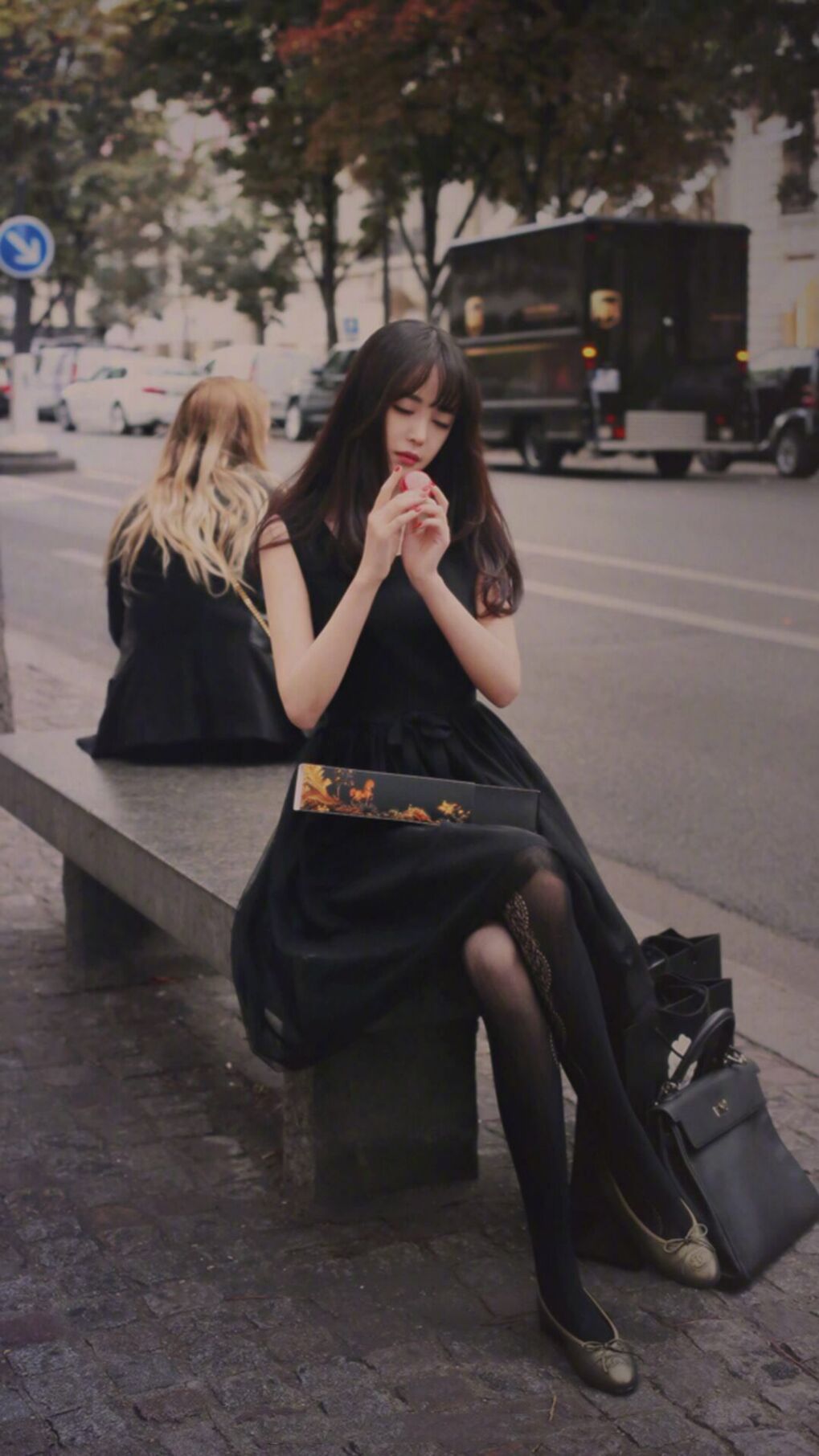 足球产业链延伸推动足球培训器材市场快速发展,足球器材公司