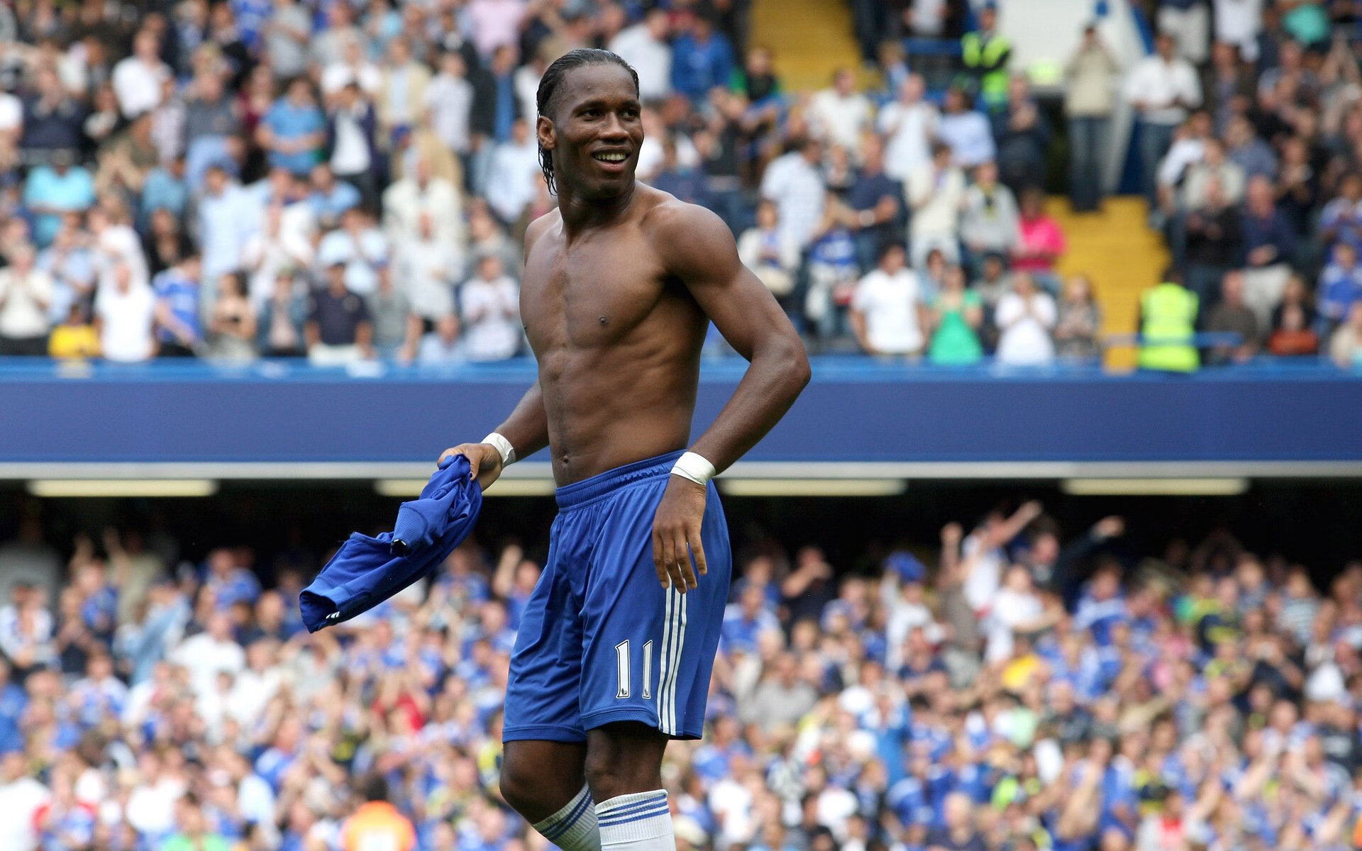 摩洛哥队在巴黎奥运会男足比赛中以2-1战胜阿根廷，摩洛哥足球纯粹